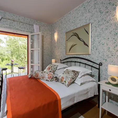 Vila In Istria With Pool And Sauna *
