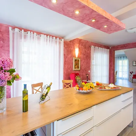 Vila In Istria With Pool And Sauna