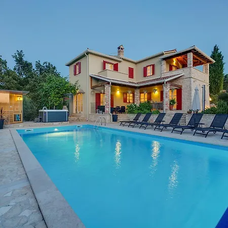 In Istria With Pool And Sauna Vila Poreč